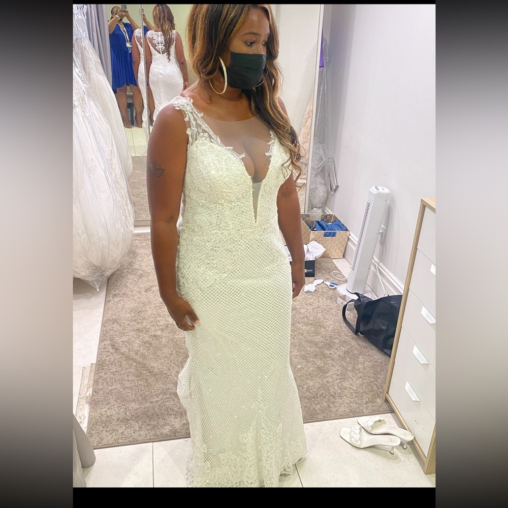 Love by Pnina Tornai wedding gown for sale. Sz 22 but fitted for a Sz 14